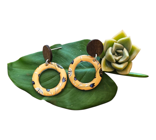TULIP/WOOD ROUND RINGS EARRINGS (In Wooden Gift Box) — view 2