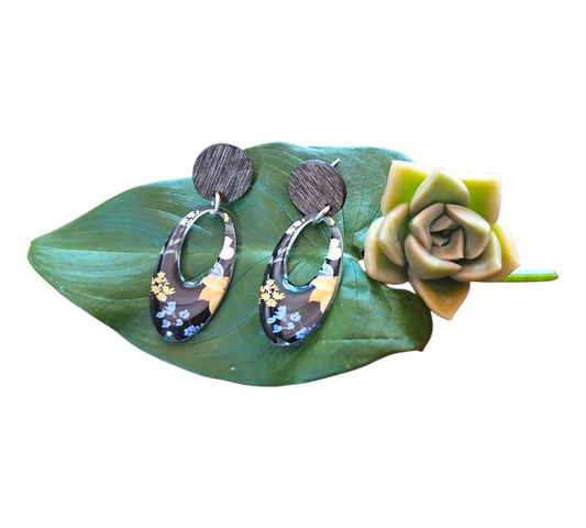 MIDNIGHT BLOOM/WOOD HOLLOW OVAL EARRINGS (In Wooden Gift Box) — view 2