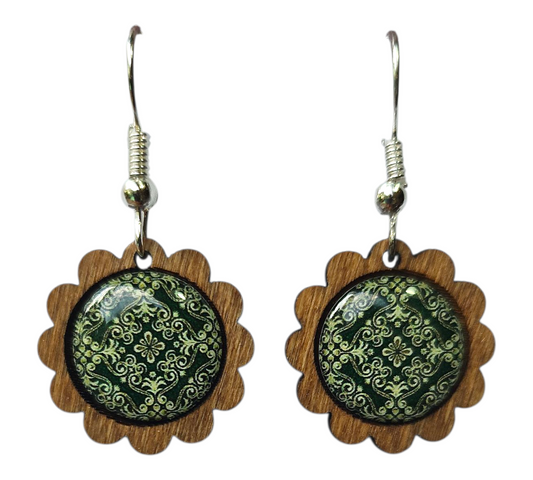 GREEN VINTAGE/SCALLOPED WOOD FRAME EARRINGS (In Wooden Gift Box)