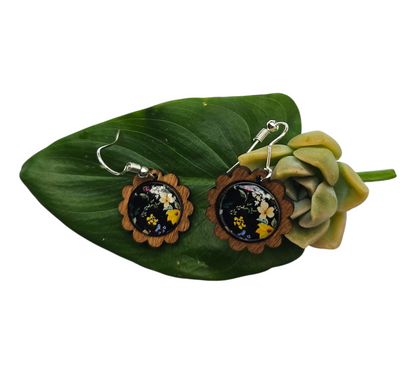 MIDNIGHT BLOOM/SCALLOPED WOOD FRAME EARRINGS (In Wooden Gift Box)