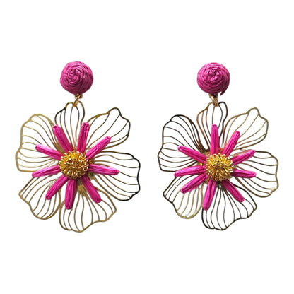 Woven Daisy on Metal Floral Backing Hanging Earrings Set (Pink)