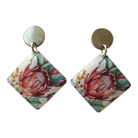 PROTEA/METAL SQUARE EARRINGS (In Wooden Gift Box)