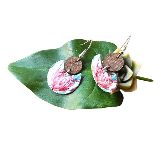 PROTEA/WOOD CRESCENT EARRINGS (In Wooden Gift Box)