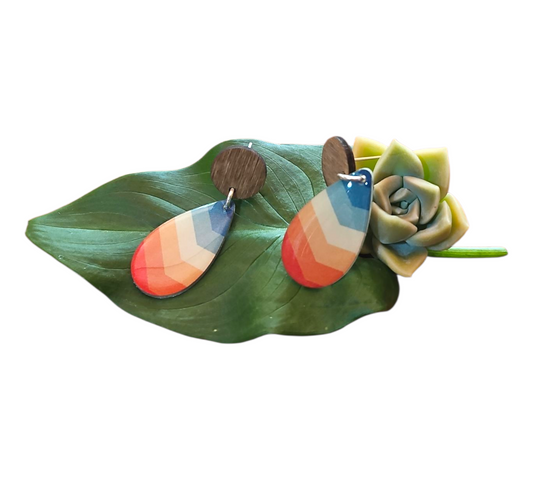 FESTIVE/WOOD TEARDROP EARRINGS (In Wooden Gift Box)